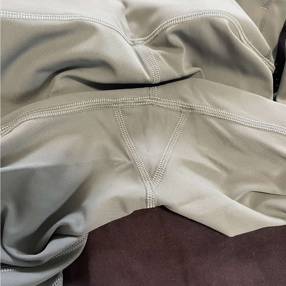 Lululemon Sage Crop Leggings - Picture 5 of 10